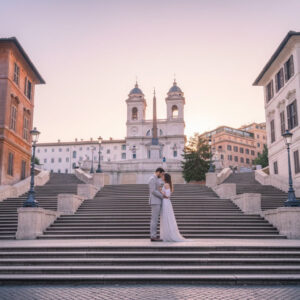 Proposal on the Spanish Steps in Rome at dawn – spanish steps proposal rome – Kiss Me Italy